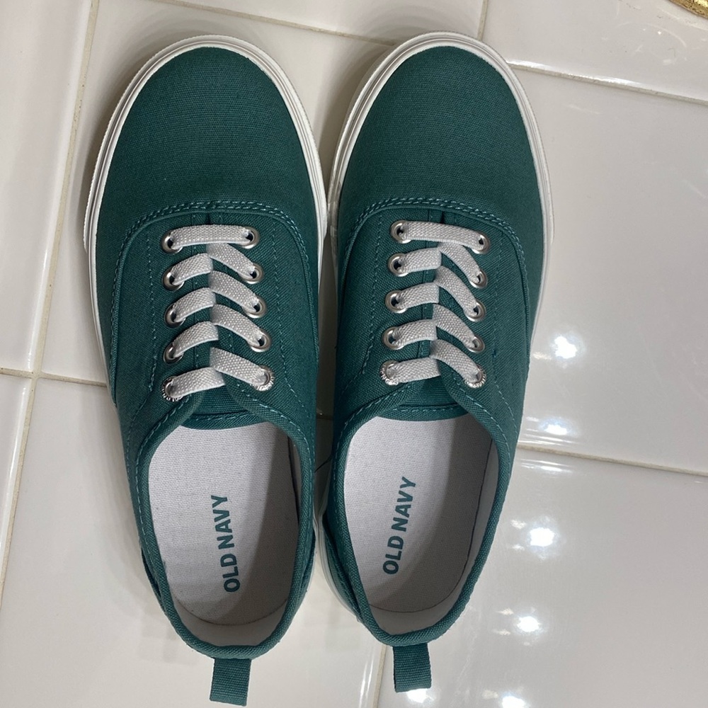 Brand new kids size 1 shoes.